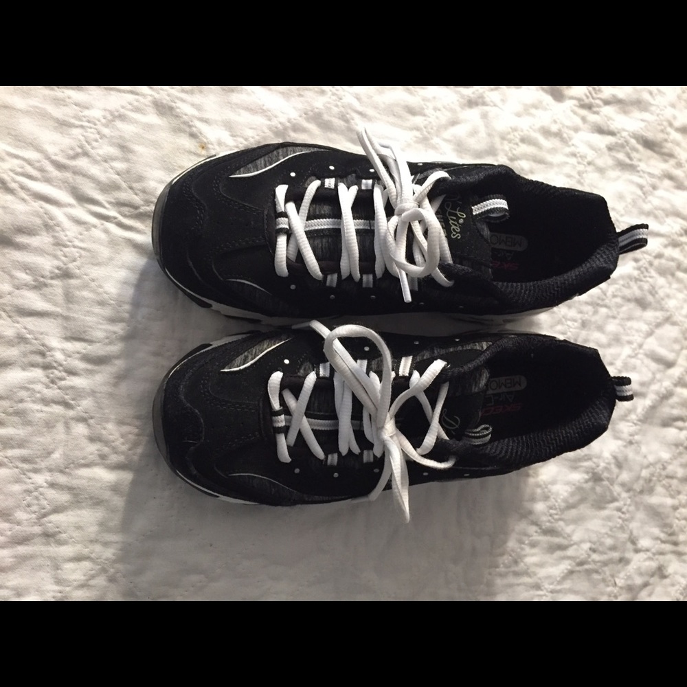 Sketchers D’Lites US Size 8 Black EUC